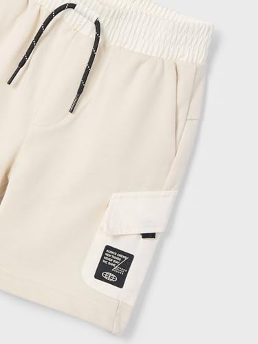 Bermuda cargo Mayoral de punto con acabados premium para niño 4