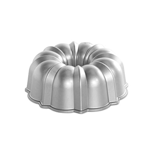 Nordic Ware Cast Classic Bundt Pan