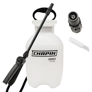 Chapin 20004 Made in USA 1 -Gallon Lawn and Garden Pump Pressured Sprayer, for Spraying Plants, Garden Watering, Weeds and Pests
