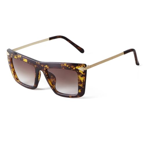 Lunettes de soleil carrées vintage pour vos sorties estivales en terrasse