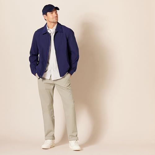 Amazon Essentials Men's Classic-Fit Wrinkle-Resistant Flat-Front Chino Pant, Khaki, 32W x 32L - Image 5