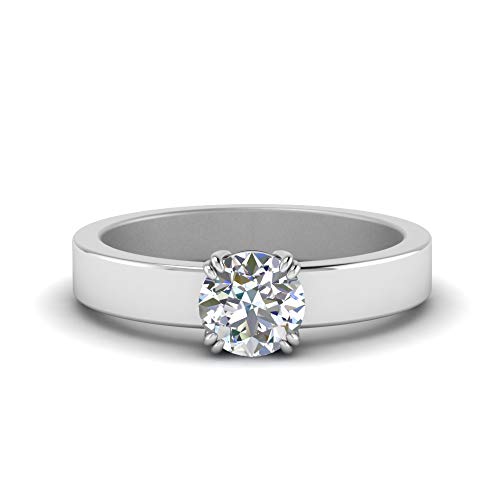 Bague de fiançailles en argent et pierre ronde, le cadeau idéal pour une demande unique