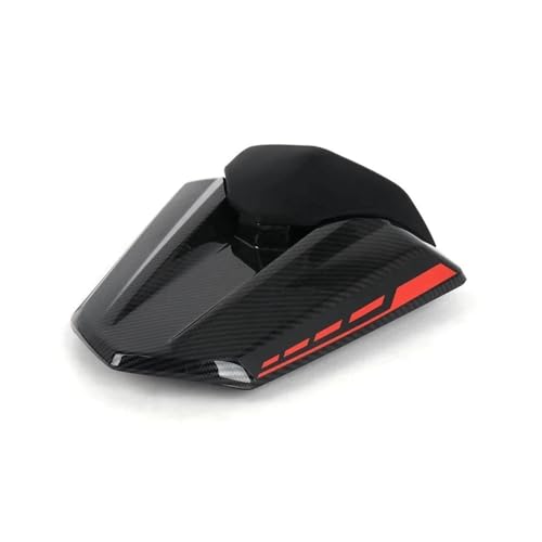 Garde accessoires moto CB 750 Hornet, capot de selle finition précise - 6