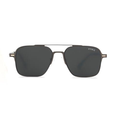Image of 3-in-1 Magnetic Clip On Sunglasses for Men & Women