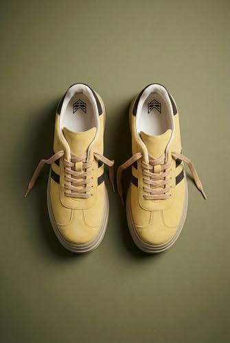 Image of Big Fox Women's Casual Sneakers | Lightweight & Comfortable Shoes | Soft Cushion Sole
