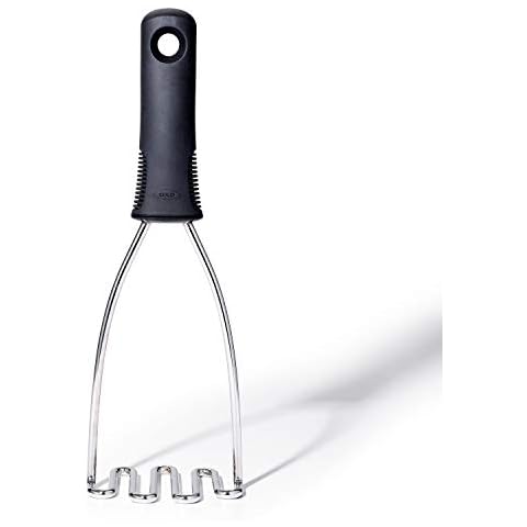 OXO Good Grips - Machacador de patatas y pasapurés manual de acero inoxidable Cover