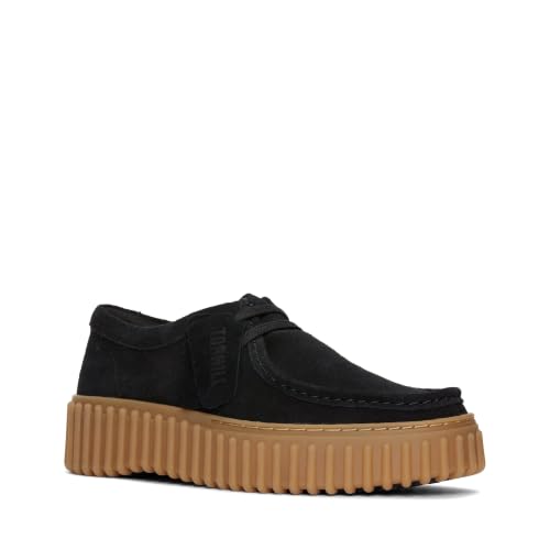 Image of Clarks Torhill Bee Nubuck Schuhe in
