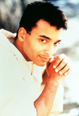 Jon Secada