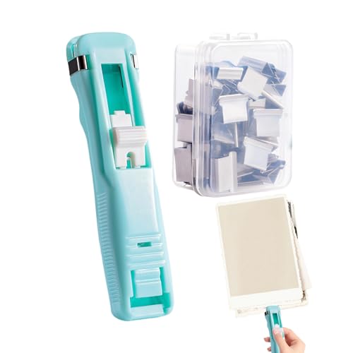 Soluzione portatile per la gestione dei file: progettato come uno strumento leggero da ufficio, questo dispenser ergonomico per graffette offre funzionalità con una sola mano, ottimizza la gestione dei documenti e garantisce comfort in ambienti professionali o mobili.