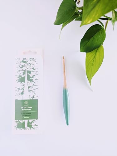 Image of mindfulknits Premium Ergonomic Beech Wood Crochet Hook - Size US 7, 4.5mm - 15cm Length - Wooden Crochet Hook - Knitting & Crochet Supplies for Crafting Relaxation & Stress Relief (4.5mm)