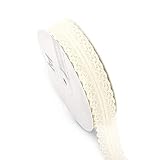 ?Weite Anwendung: Unser weißes Spitzenband eignet sich perfekt für Hochzeiten, Bankette, Blumenmuster, Basteln und handgefertigte Projekte. Auch zum Dekorieren von Flaschen, Geburtstagskarten, Geschenken, Scrapbooking geeignet. Gute Wahl für die Dekoration.