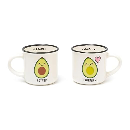Legami Espresso for two, 2 tazas de café de porcelana New Bone, capacidad de 50 ml, tema aguacate, lavables en lavavajillas, aptas para microondas