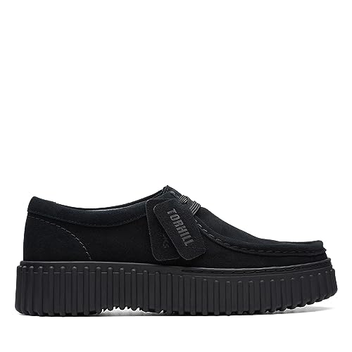 Image of Clarks Torhill Bee Nubuck Schuhe in