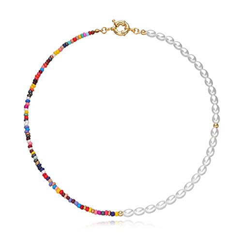 Collier en perles de riz colorées parfait pour vos tenues d'été à la plage