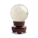 El cristal transparente está diseñado para despejar la mente y absorber la luz del sol y la luna para mejorar la capacidad de adivinación.