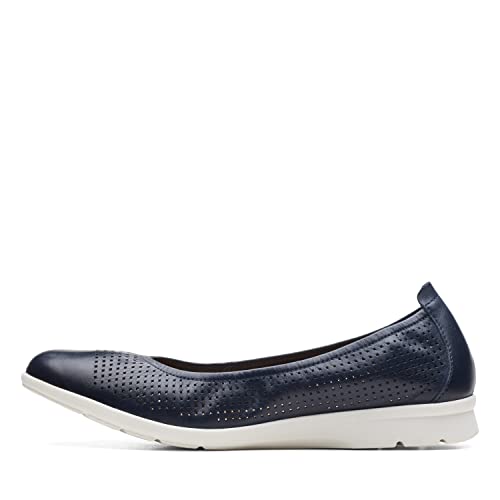 Image of Clarks Womens Jenette EaseBallet Flat