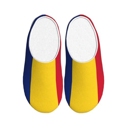 Chaussons Roumanie EdWal en peluche pour des moments de détente chaleureux en famille