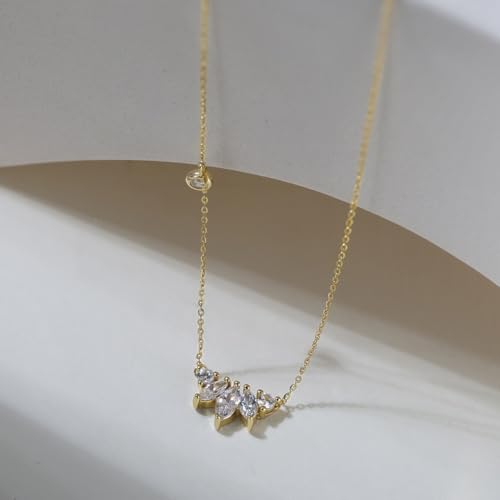 Collier oeil de cheval en platine et argent d'exception