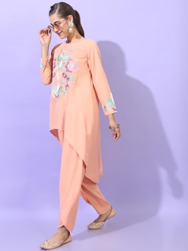 Image of Vishudh Women ROUND NECK ETHNIC SET VNK3007600