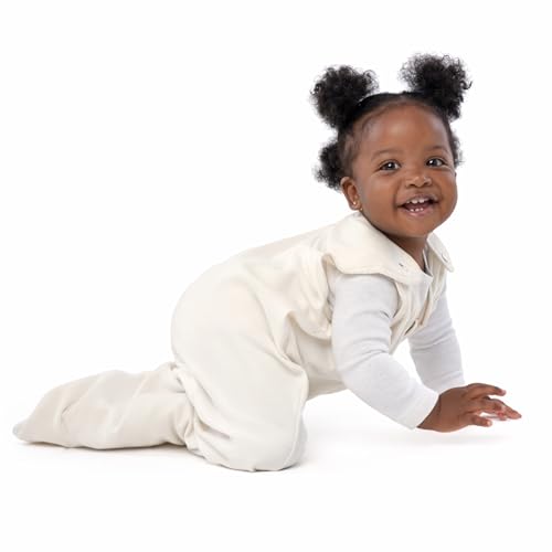 Image of Baby Deedee Sleep Nest Basic - Cotton Baby Sleep Sack 0.6 TOG 0-6M Cream | Patented shoulder snaps and full-length zipper support easy dressing and quick diaper changes for warmer routines