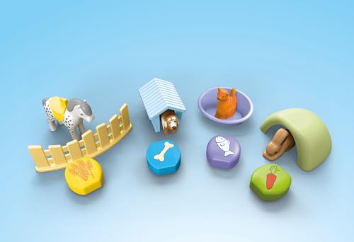 Playmobil 71690 Junior : Maison des Animaux - Comprenant Quatre Animaux de Compagnie - Jouet fabriqué à partir de matière d'origine végétale - Dès 12 Mois