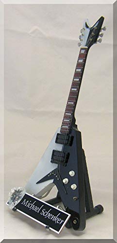 MICHAEL SCHENKER Guitare Miniature Scorpions DEAN avec médiator - Les Beatles, Paul McCartney, John Lennon, RIngo Starr, George Harrison MICHAEL SCHENKER Guitare Miniature Scorpions DEAN avec médiator – Image 3