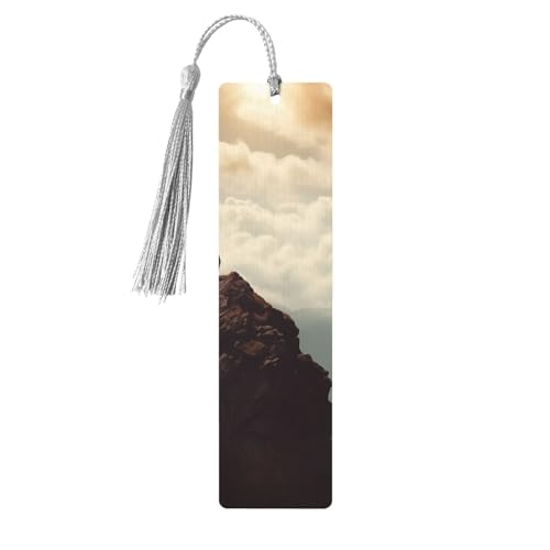Woman On A Top Mountain 木製ブックマーク DIY 木製クラフト しおり 木製吊り下げタグ カラフルなタッセル付き 木製ギフトタグ ラベル 本好きの方への珍しいギフト 男性 女性