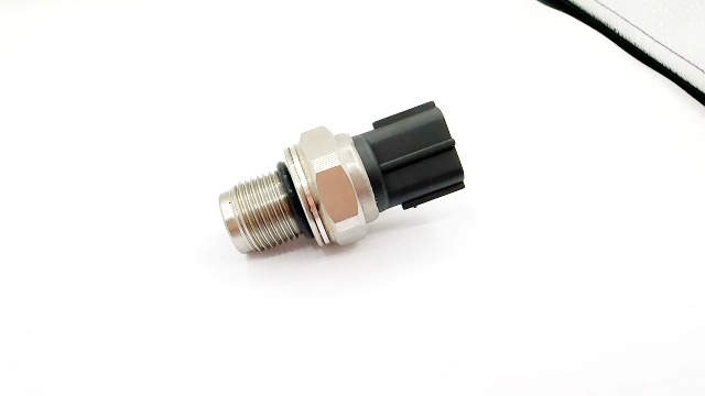 Amazon.com: New Pressure Sensor Switch 7861-93-1811/1812 for