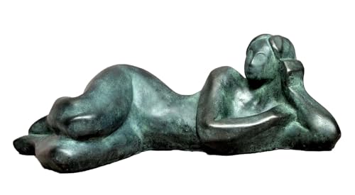 Escultura figura, desnudo femenino, mujer tendida en el suelo