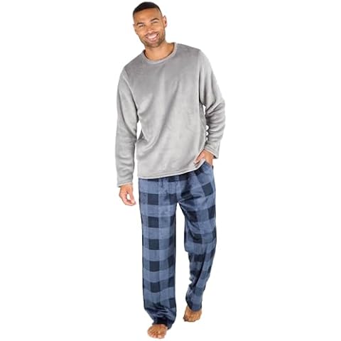 Undercover Men's Soft Fleece Lounge Set Cover