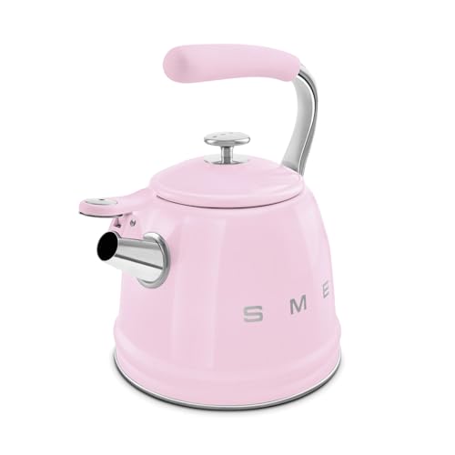 Smeg, Bouilloire Sifflante WKF01PK, en Acier Inoxydable, Capacité 2,3 L, Couvercle Amovible et Bec Doseur, Compatible avec Induction, Rose