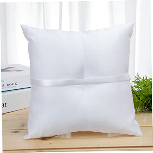 Almohada de satén para anillo de bodas con colchón de encaje de alta costura 6