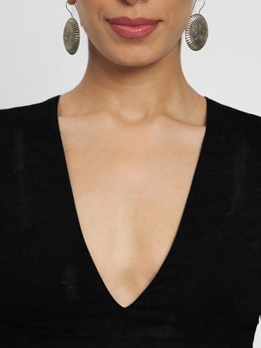 Image of Thevasa Women's Everyday Divine Depth V Neck Half Sleeves Blouse