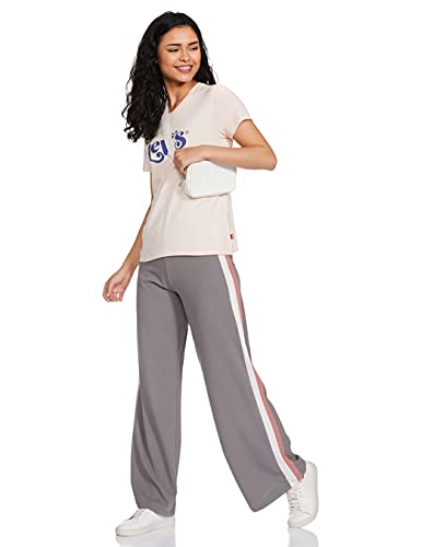 Image of Levi's Women's Cotton Regular Fit Graphic T-Shirt