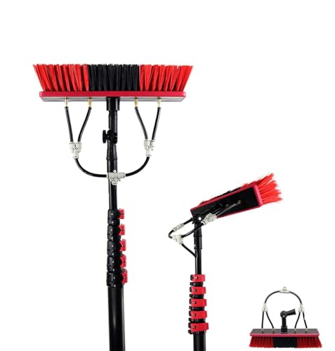 Panneaux solaires et toits de véranda propres grâce à la brosse extensible alimentée par eau