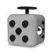 MerDen Fidget Cube grau - mit 6 Seiten – Gadget zum Entspannen im Büro - gegen Nervosität im Alltag – hochwertiger Anti-Stresswürfel zum Mitnehmen – kleines Geschenk für Männer - Frauen - Jugendliche