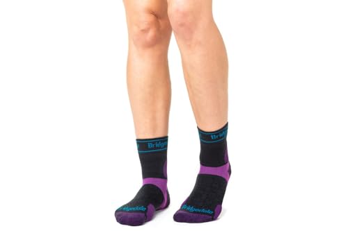 Image of Bridgedale womens Trail Run Ultralight T2 Merino Performance Crew