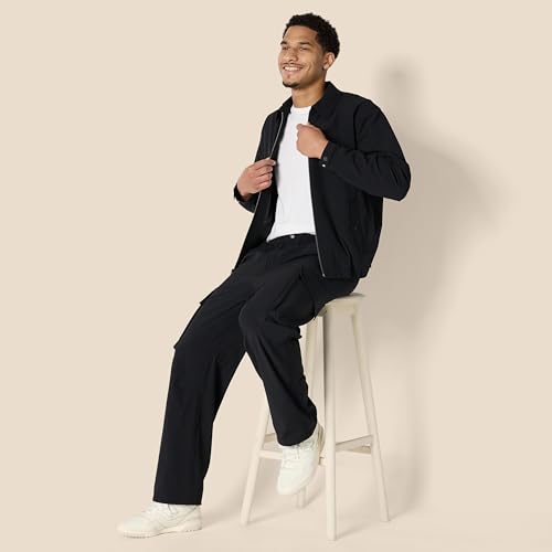 Amazon Essentials Men's Loose-Fit Lightweight Stretch Parachute Pant4