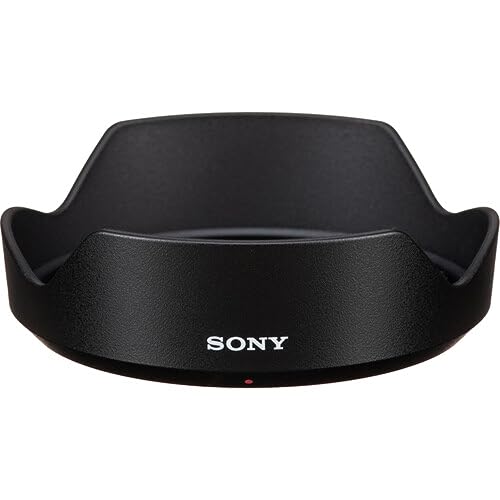 Image of Sony E 10-20mm f /4 PZ G Lens Bundled with 62mm UV Filter + Deluxe Cleaning Kit + Lens Pen + Cap Keeper + Microfiber Cloth (6 Items)