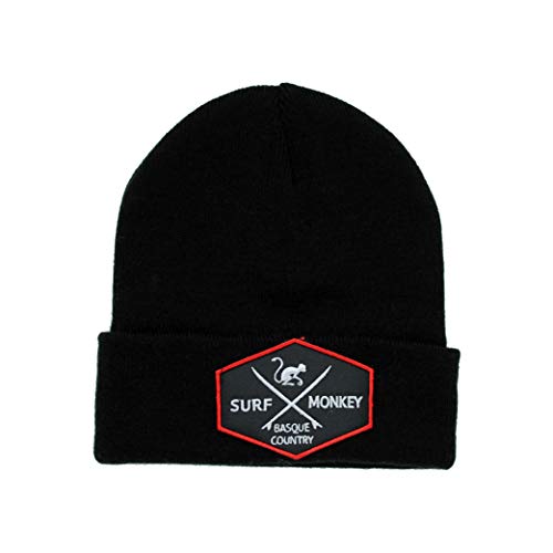 DRESSED IN MUSIC PLAY WITH ME Beanie Gorro de Punto Unisex Adulto - Talla única - Gorro Negro - Parche Bordado - Diseño en Punto canalé Surfing The Basque Country (Negro) Cover