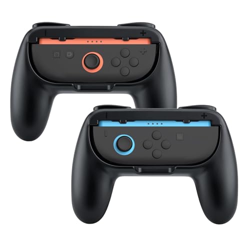 Durevole e Leggero: Fa sì che le impugnature per Joy-Pad non si stacchino o scivolino, non siano allentate e nemmeno troppo strette. Il design curvato per il palmo riduce l'affaticamento della mano. Adatta perfettamente.
