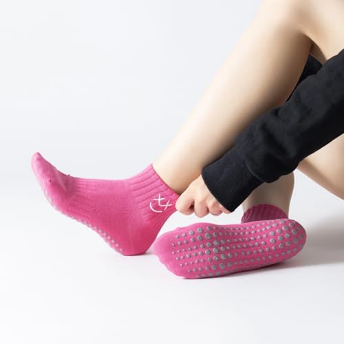 Cute Pilates Socks with Grips for Women Cute Grippy Socks for Yoga Dance Work out - 3 Pairs2