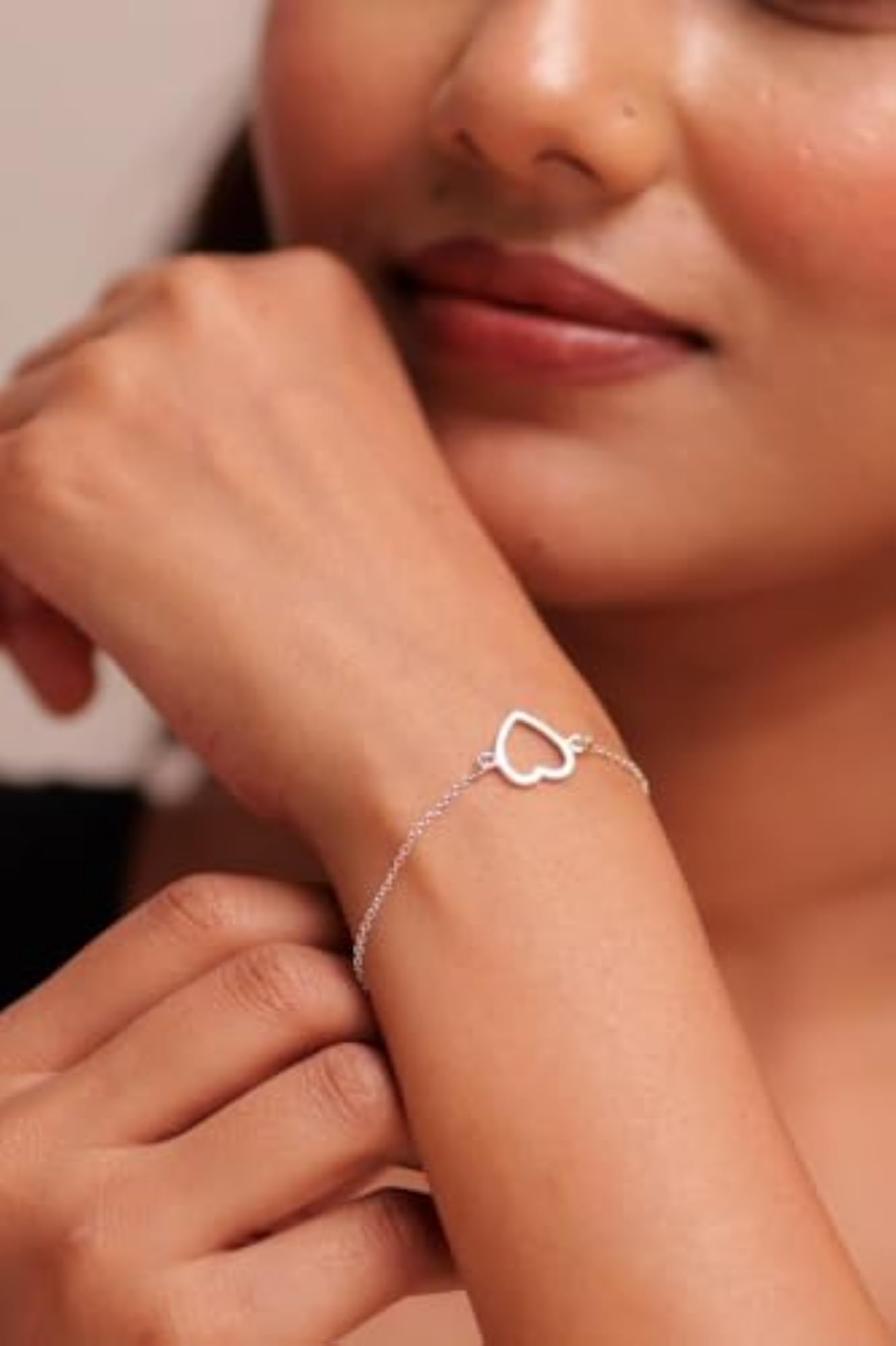 Women's Sterling Silver Aadhya Hollow Heart Bracelet