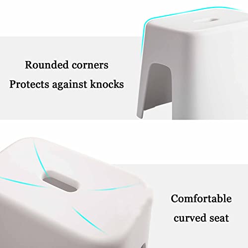 Tabouret pour enfants idéal dans la salle de bain pour brosser les dents