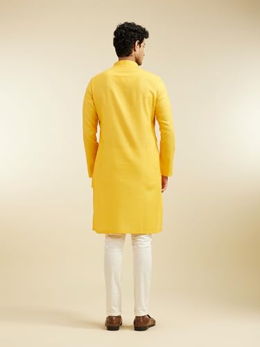 Image of DIWAS BY MANYAVAR Men's Cotton Solid Kurta (1pc)