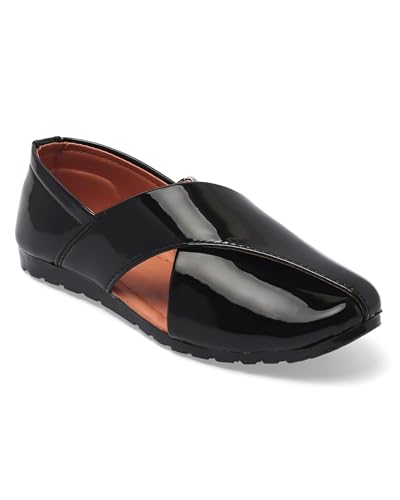 Image of SIYA Cross Strap Peshawari Juti Shoes for Boys