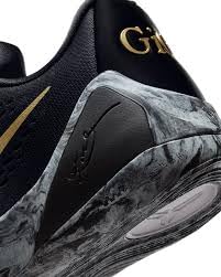 NIKE KOBE9プロトロ Buy Nike Kobe IX Elite Low EM PROTRO-Black/Metallic GOLD-WHITE