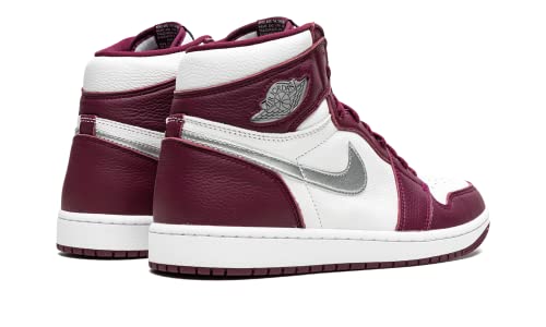 Nike Herren Air Jordan 1 Retro High OG Knicks Leder-Basketballschuhe, Bordeaux/Wei&szlig;-Metallic-Silber, 16