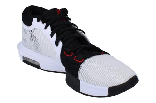 Image of Nike Lebron Witness VIII Men's Basketball Shoes