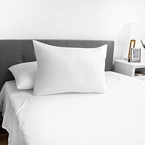 SensorPEDIC Jumbo Bed Pillow - Luxuriously Soft Fabric, Unique 3D Embossed SensoSoft Design, Ventilated iCOOL Technology, Hypoallergenic FreshFill Fiber Filled, Machine Washable, White, Jumbo Size Cover